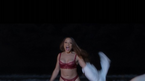 Pic: Thando Thabethe in How To Ruin Christmas