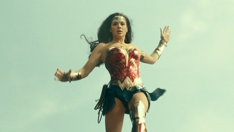 Pic: Gal Gadot in Wonder Woman 1984