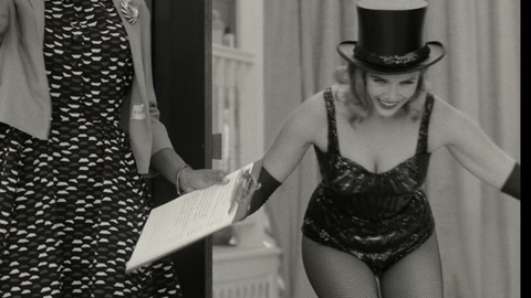 Pic: Elizabeth Olsen in WandaVision