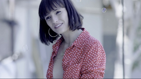 Pic: Lihi Kornowski in Losing Alice