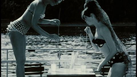 Pic: Jitka Cerhová in Daisies