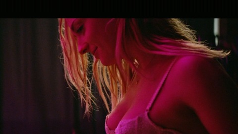 Pic: Sophie Turner in Heavy