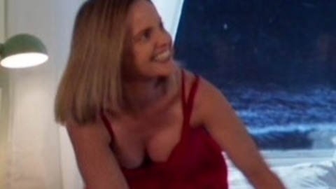 Pic: Mena Suvari in Paradise Cove