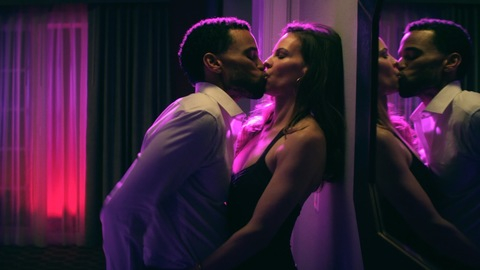 Pic: Hilary Swank in Fatale