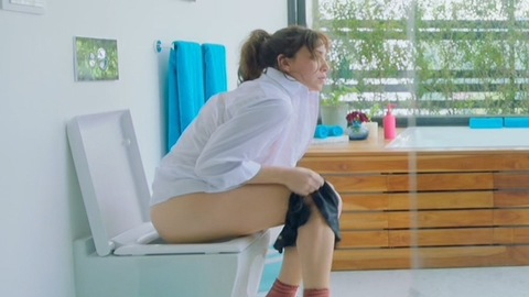Pic: Regina Blandón in War of Likes