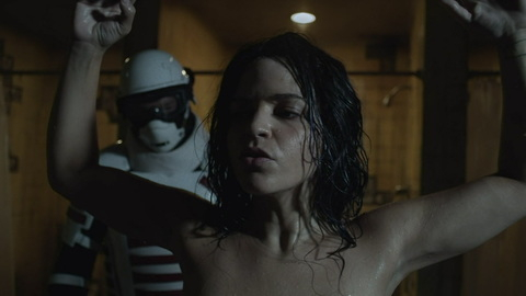 Pic: Paola Lázaro in The Walking Dead