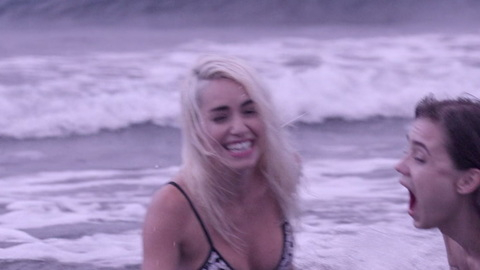 Pic: Lali Espósito in Sky Rojo