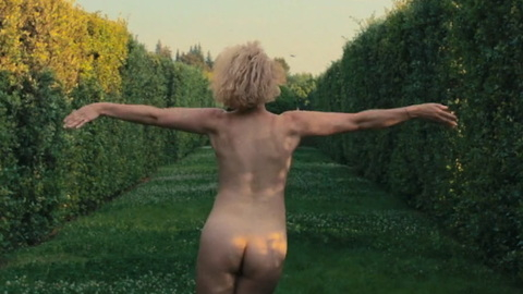 Pic: Eleanore Pienta in Plaisir