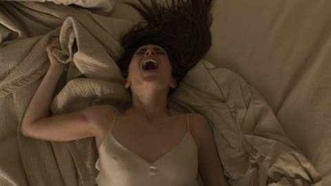 Pic: Cristin Milioti in Made For Love (2021-2022)