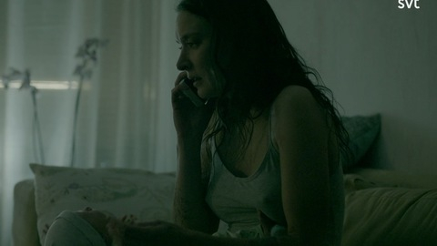 Pic: Josefin Asplund in Snow Angels