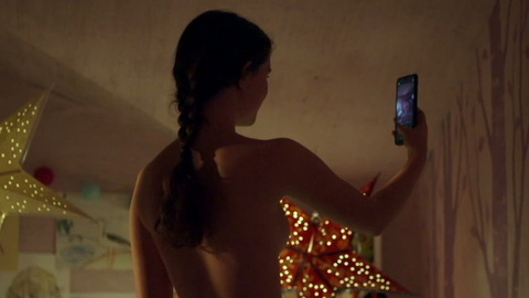 Pic: Fotinì Peluso in Nudes