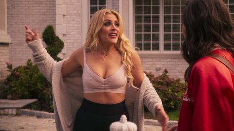 Pic: Busy Philipps in Girls5eva