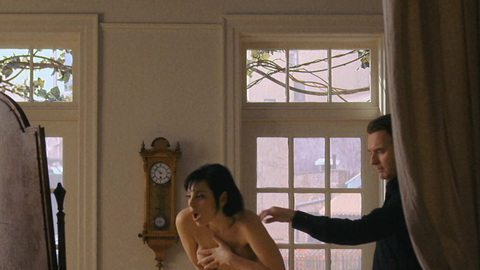 Pic: Krysta Rodriguez in Halston (2021)