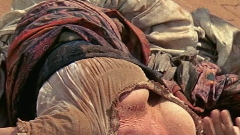 Pic: Laura San Giacomo in Quigley Down Under (1990)