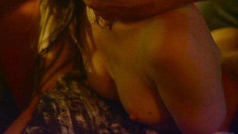 Pic: Milena Smit in Cross the Line