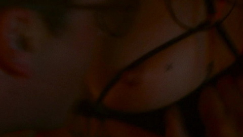 Pic: Milena Smit in Cross the Line