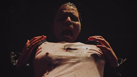 Pic: Greta Antoine in Skull: The Mask