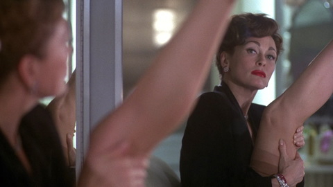 Pic: Faye Dunaway in Mommie Dearest