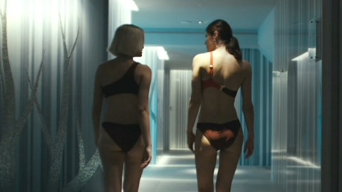 Pic: Alexandra Daddario in The Girlfriend Experience