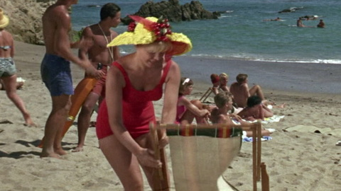 Pic: Ellen Burstyn in For Those Who Think Young