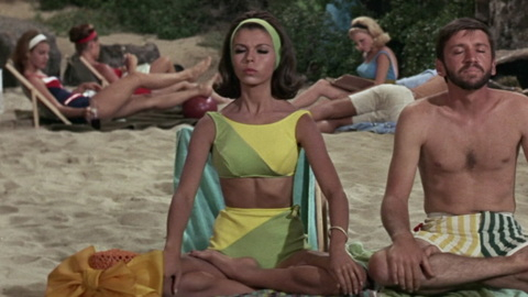 Pic: Nancy Sinatra in For Those Who Think Young