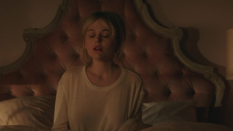 Pic: Emily Alyn Lind in Gossip Girl