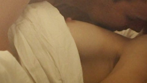 Pic: Alexandra Daddario in The White Lotus (2021)