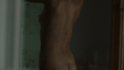 Pic: Olga Kurylenko in Wonderland