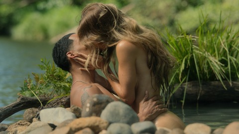 Pic: Samara Weaving in Nine Perfect Strangers