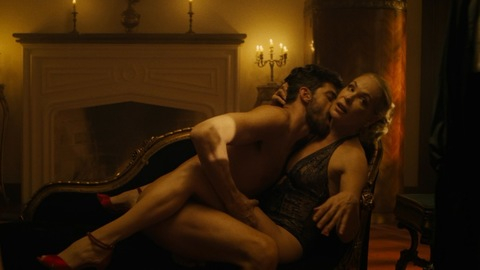 Pic: Carolina Ferraz in Hard