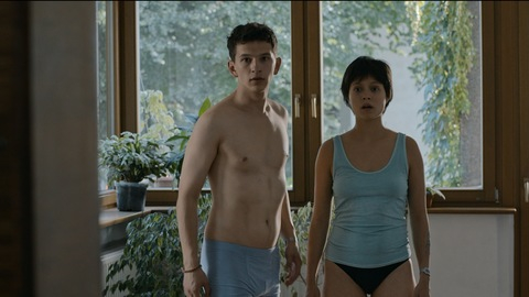 Pic: Maria Wawreniuk in Open Your Eyes