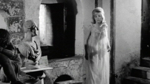 Pic: Mary Mitchel in Dementia 13