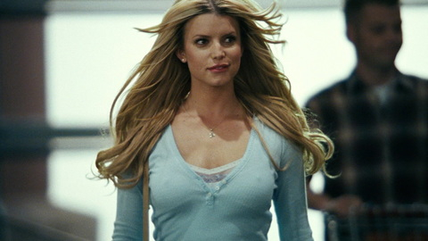 Pic: Jessica Simpson in Employee of the Month