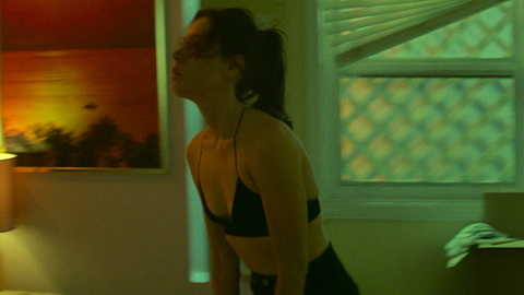 Pic: Aubrey Plaza in Best Sellers