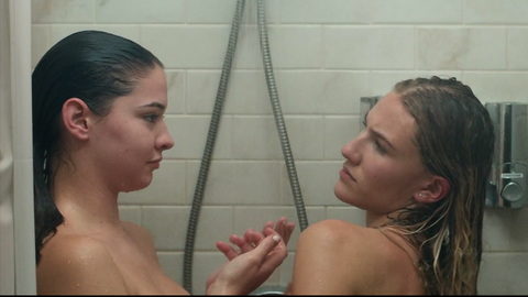 Pic: Madelyn Cline in What Breaks the Ice