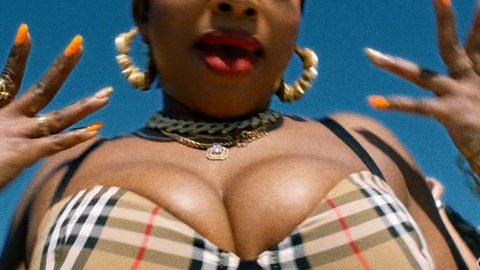 Pic: Naturi Naughton in Queens