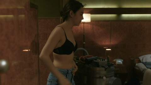 Pic: Garance Marillier in Warning