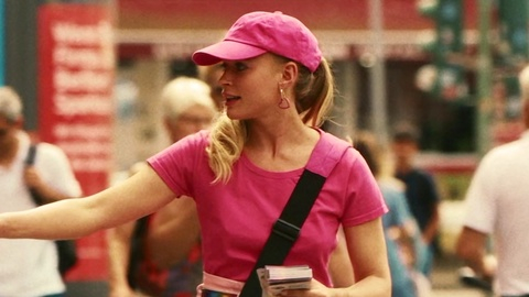 Pic: Jeanne Goursaud in Para - We Are King