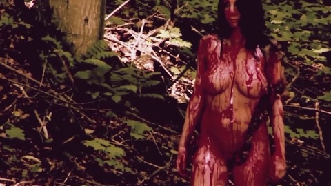 Pic: Angelina Leigh in Disintegration