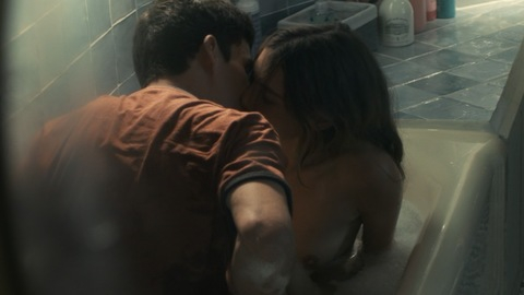 Pic: Dara Tombroff in Coyotes