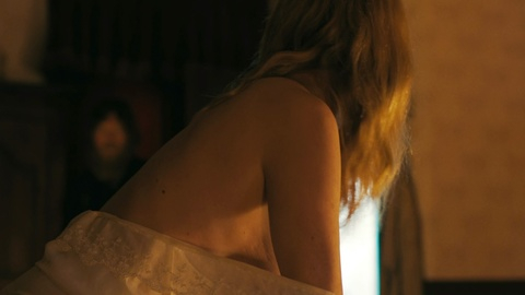 Pic: Heather Graham in The Last Son
