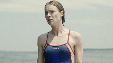 Pic: Mackenzie Davis in Station Eleven (2021)