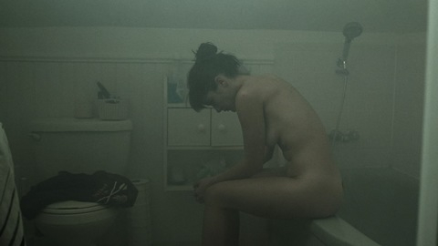 Pic: Isabelle Fuhrman in The Novice