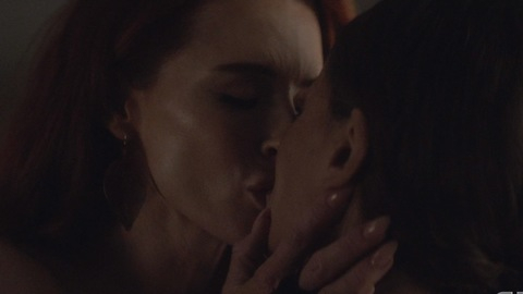 Pic: Bridget Regan in Batwoman