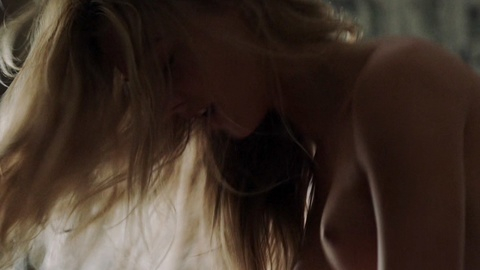 Pic: Lilly Krug in Shattered