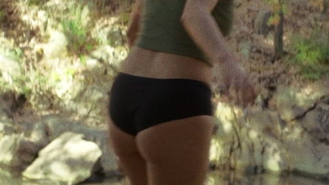 Pic: BeBe Bettencourt in The Dry