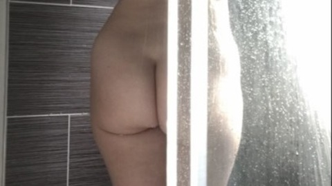Pic: Jenny Anne Rose in My Body Is Not Obscene