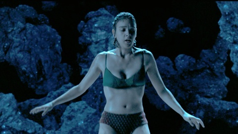 Pic: Carla Campra in Feria: The Darkest Light (2022)