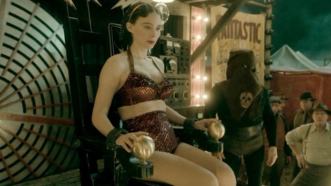 Pic: Rooney Mara in Nightmare Alley