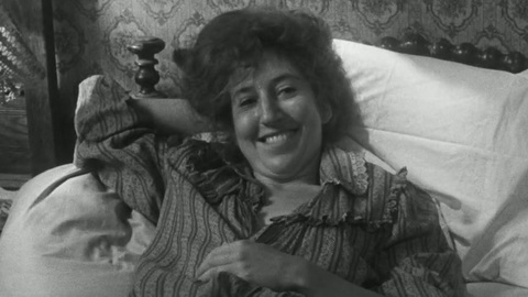 Pic: Lin Shaye in Hester Street